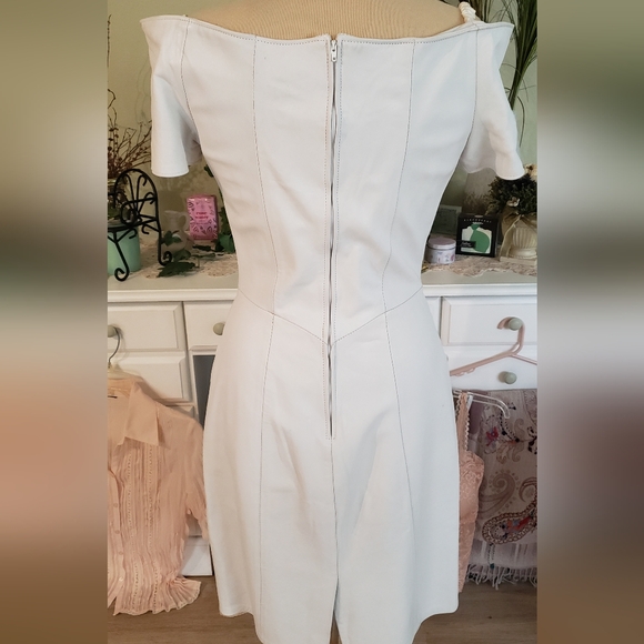 Hugo Buscati White Leather Dress - Picture 3 of 4